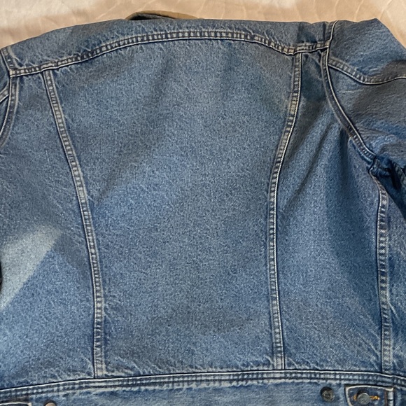 Vintage Blue Denim Jacket with Quilted Lining - Picture 9 of 9